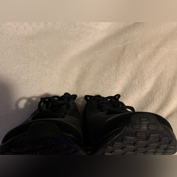 NIKE Revolution 7 Black Size 11 Shoes - Picture 10 of 13